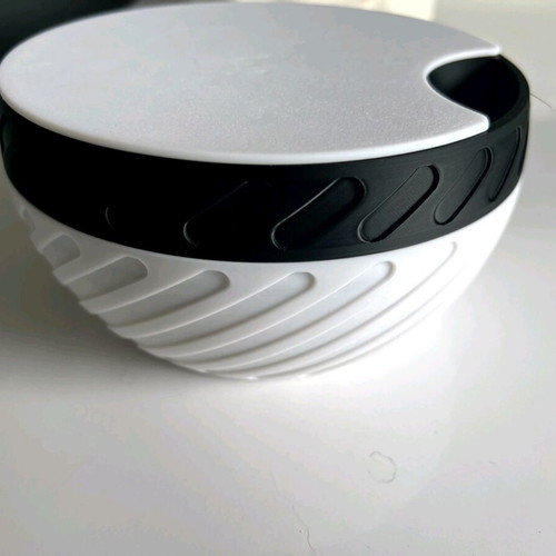 Bowl for peanuts and nuts new with integrated shell container