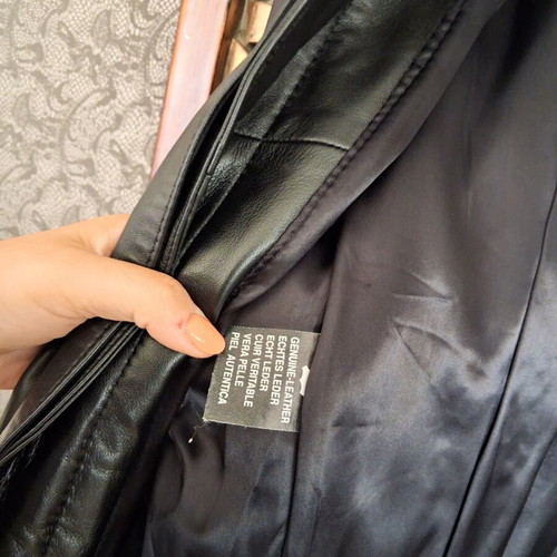 Leather coat like new, black, size XL