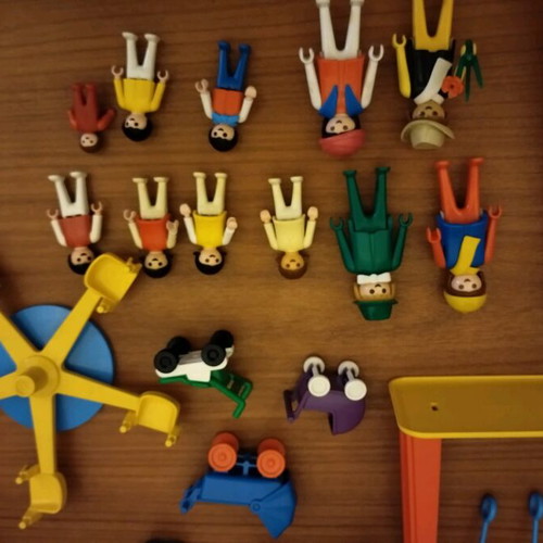 Playmobil Vintage 1974 Playground used with Acacia tree and figures