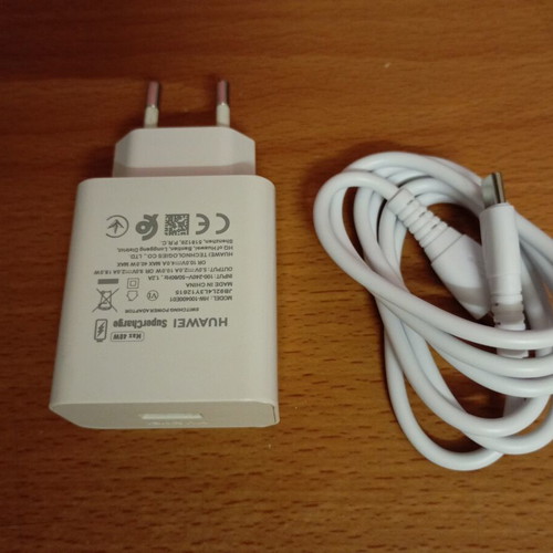 Huawei Super Fast Charger with Cable