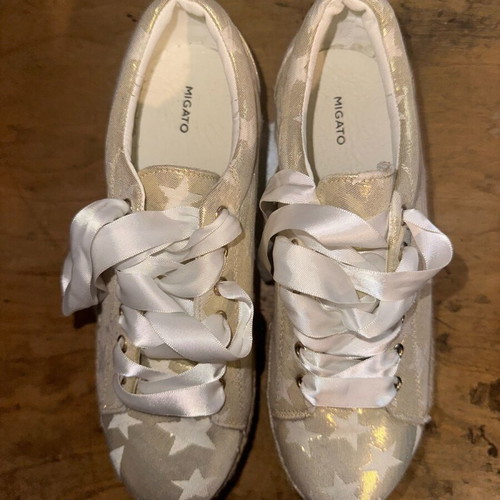 Migato flatforms new, size 38, beige and gold