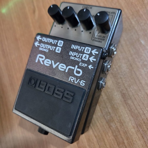 Boss RV-6 reverb pedal used very few times indoors