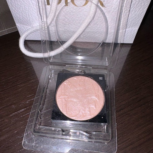 Dior highlighter shade 02 new