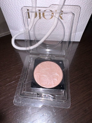 Dior highlighter shade 02 new