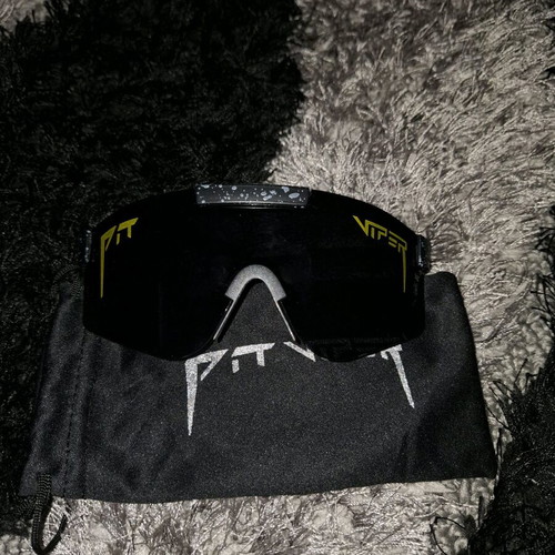 Pit Viper Glassy Sunhaters sunglasses like new, black