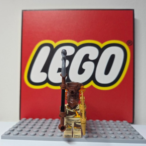 Lego Ninjago Secrets of the Forbidden Spinjitzu Pyro Slayer with Neck Bracket 2019 new