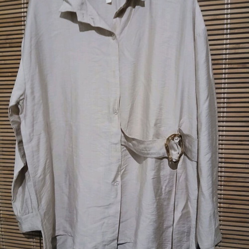 Women's beige shirt like new, size large, Made in Italy