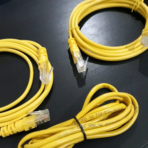 Cat5e Ethernet cable yellow new, 1.5m network length