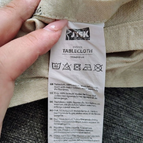 Tablecloth with floral design, 100% cotton, 140x240 cm