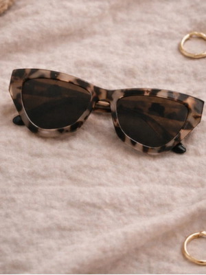 Sunglasses like new with case, black and brown