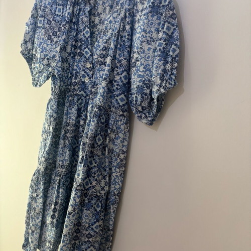 BSB short dress like new, white and blue, size S