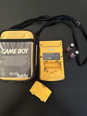 Game Boy Color original yellow with case