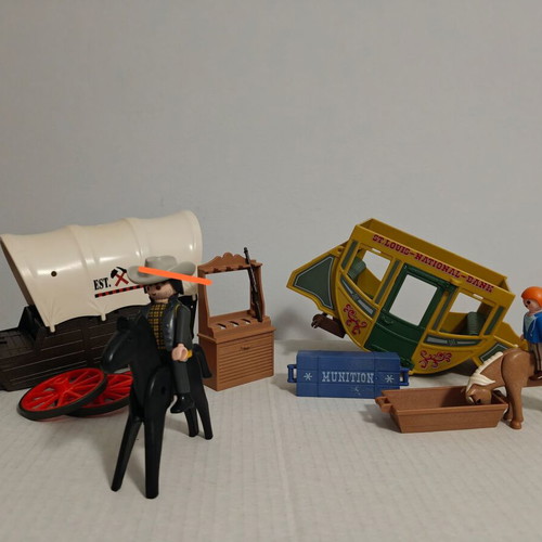 Playmobil cowboy pack used, missing hat and wagon parts