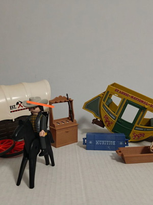 Playmobil cowboy pack used, missing hat and wagon parts