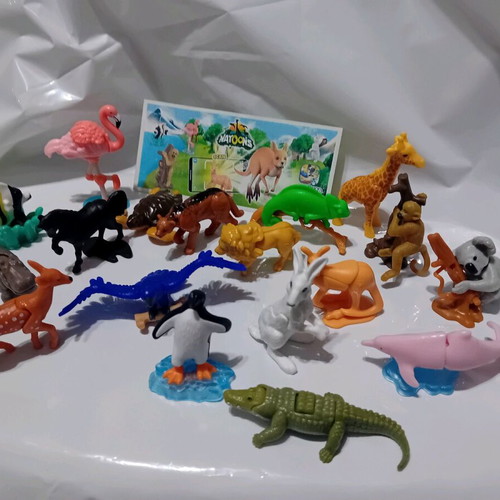 Kinder Natoons complete set new