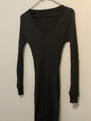 Fitted black dress like new, size S