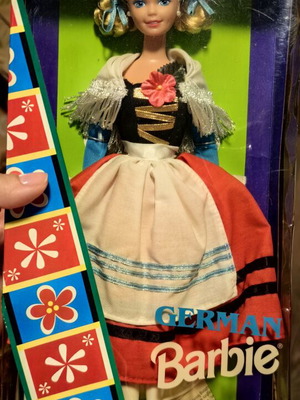 Barbie Dolls of the World German NRFB