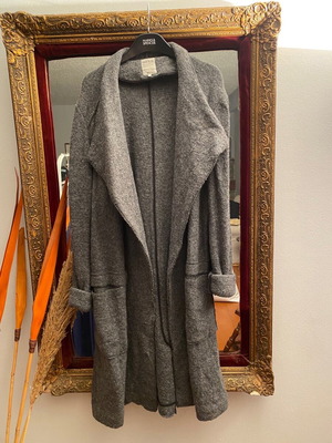 Zara knitted cardigan XL like new