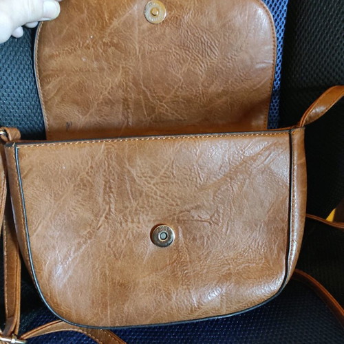 Leather women's shoulder bag used, light brown
