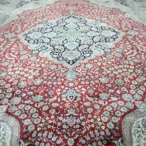 silk carpet handmade, HEREKE, in silk warp (its retail price is over 17,000) 3.06 x 2.14