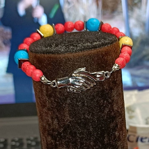 Handmade bracelet with lava, hematite semi-precious stones and steel magnetic clasp