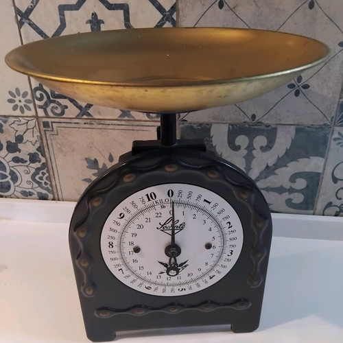 Vintage Soehnle Victoria kitchen scale 10kg like new