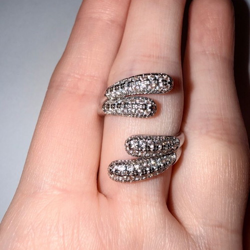 Vintage platinum plated ring with white zircon, adjustable size, like new