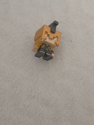 Minecraft figure small new