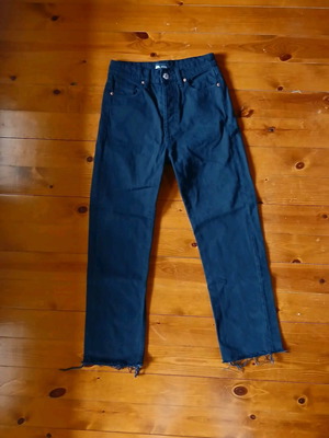 Черни дънки Zara No34 с износени краища като нови