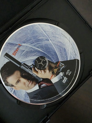 James Bond 007 Die Another Day DVD Special Edition like new