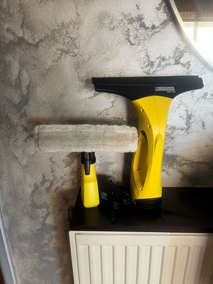 Rechargeable glass and surface cleaner