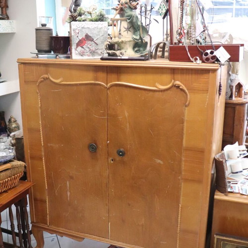 Vintage drawer cabinet used with shallow drawers and curved legs