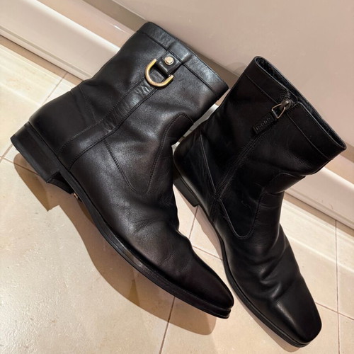 Gucci black men's boots like new, size 42