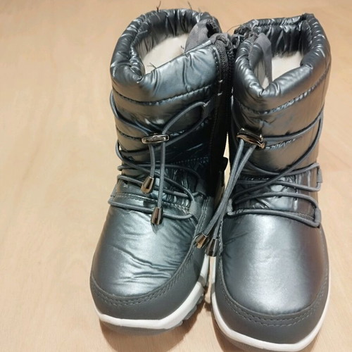 Children's snow boots like new, gray, size 28