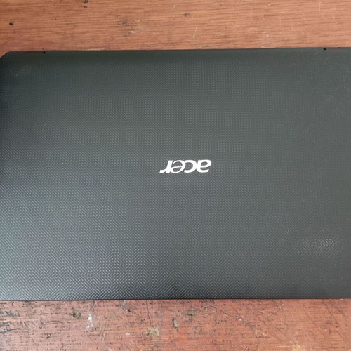 Acer Aspire 5552 laptop Athlon II X2 P320 4GB RAM 120GB SSD