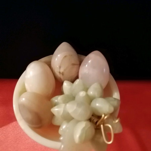 Alabaster fruit bowl set like new with decorative grapes and eggs