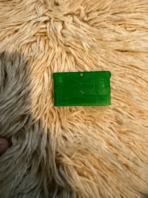 Pokémon emerald σαν καινούργιο για Nintendo με dry battery και save