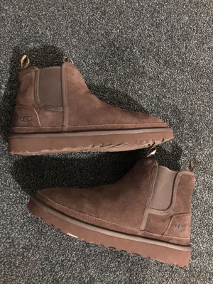 Ugg Neumel Chelsea Boots Men’s brown like new, size 44