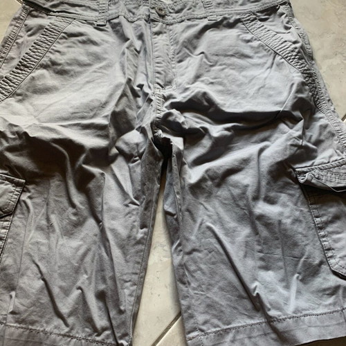 Cargo bermuda gray like new, size L 40 12