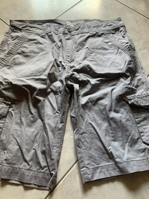 Cargo bermuda gray like new, size L 40 12
