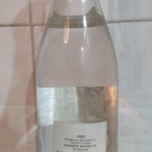 Old sealed drinks Gran Dominio Reserva 1997, Pennrich 1874, Samaina, Ouzo KEFI Mytilene