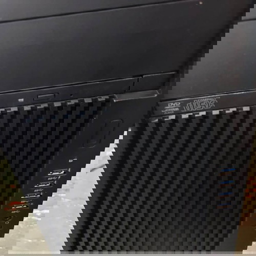 Hp Z440 PC работна станция Intel Xeon E5-1650 8GB RAM 700W захранване