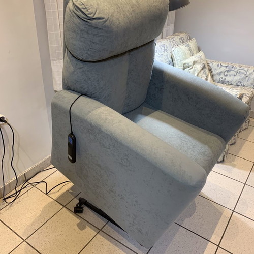 Πολυθρόνα Medilax Recliner μεταχειρισμένη, ανατομική ηλεκτρική, olive grey