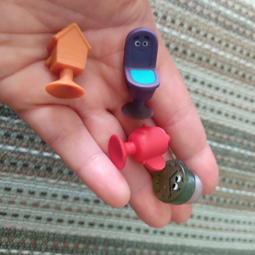 Stikeez Happy Home figures, set of 4