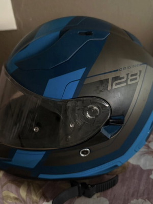 Motorcycle helmet