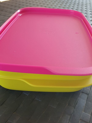 Σετ δοχείο φαγητού Tupperware με μπουκάλι, 590ml + 500ml + 120ml