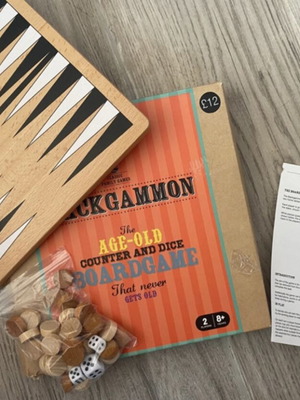 Τάβλι Marks and Spencer σαν καινούργιο, ξύλινο επιτραπέζιο παιχνίδι