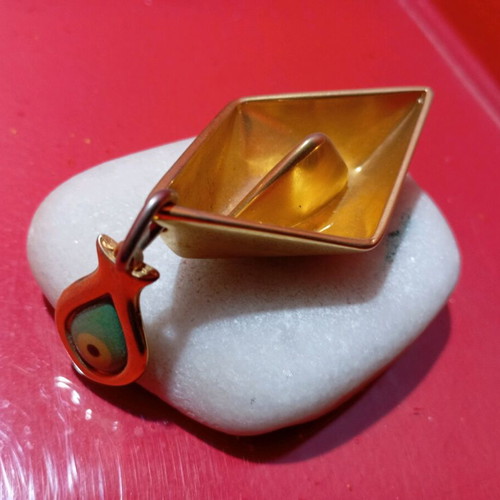 ELTA boat charm like new
