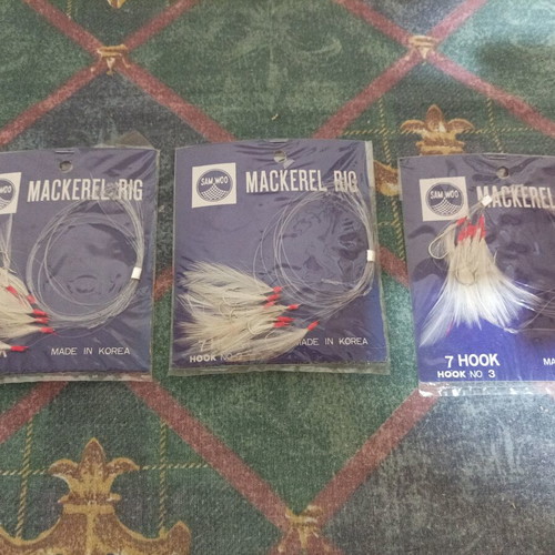 Fishing rigs No 4 and No 3 new, per package