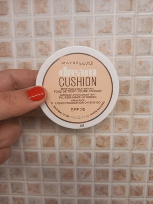 Maybelline Dream Cushion Liquid Makeup 1 Ivory 30ml new